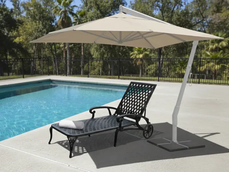 Reposera FINLANDIA con ruedas, respaldo reclinable con varias posiciones