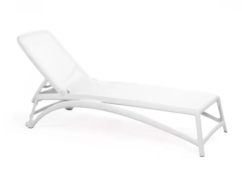 Reposera NARDO Atlantico con estructura blanca y tela blanca