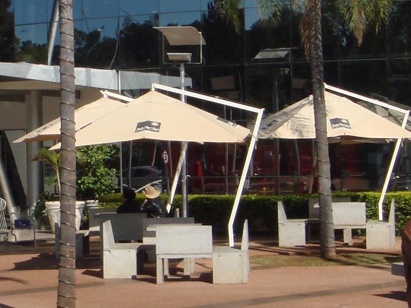 Parasol con soporte lateral reforzado cuadrado de 3x3m