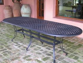 Mesa CAIRO oval de 270x100 cm